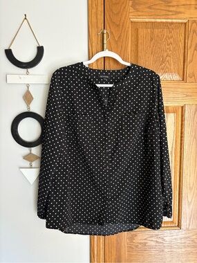 Notations Black and White Polka Dot Button-Front Blouse with Pockets